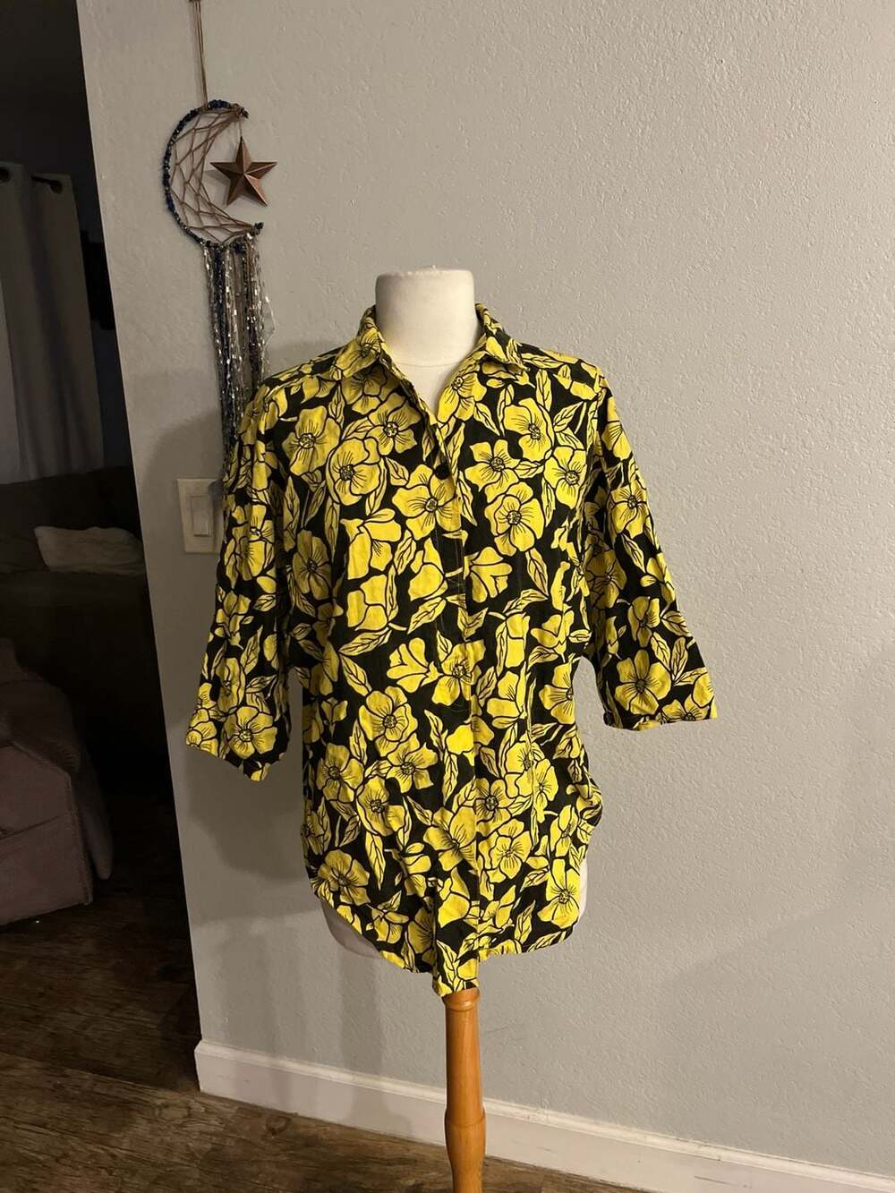 EnChanté Vintage Yellow and Black Floral Button Down Shirt Size S